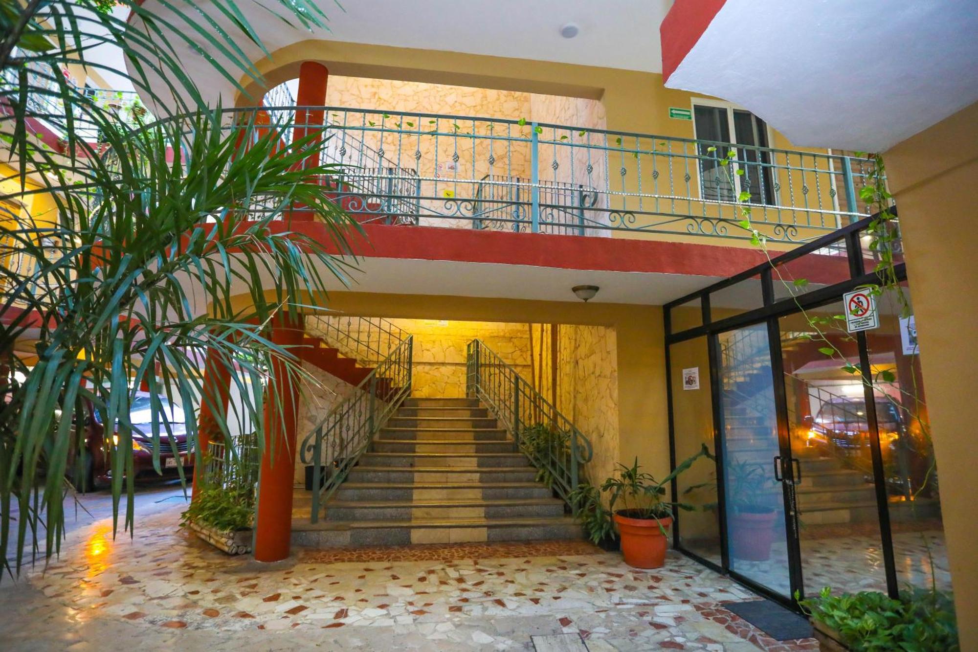 Hotel Santa Maria Cancún Esterno foto