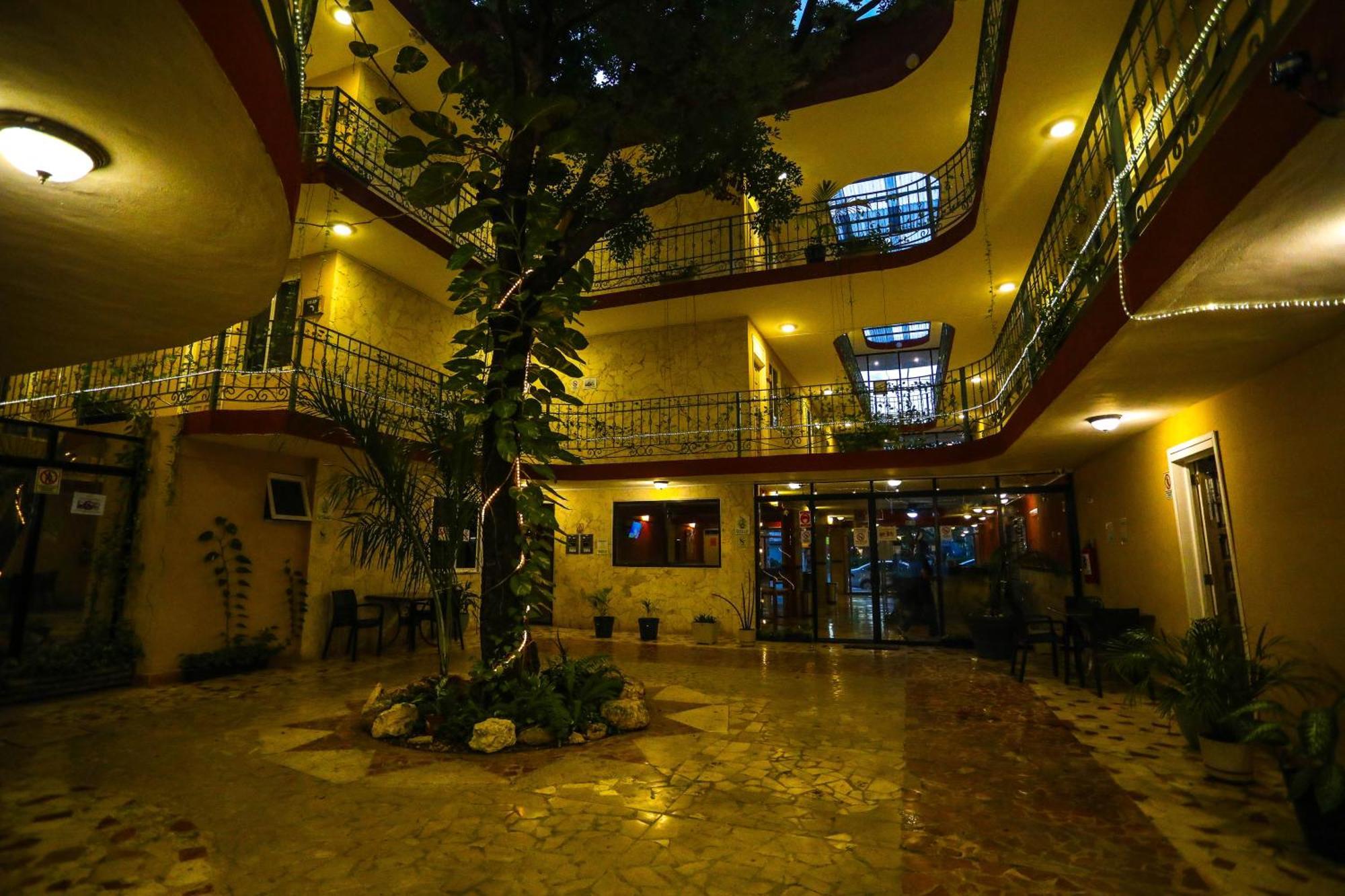 Hotel Santa Maria Cancún Esterno foto